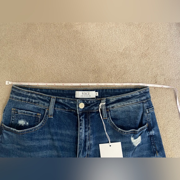 VICI Evangelina Barrel Jeans - Picture 6 of 9